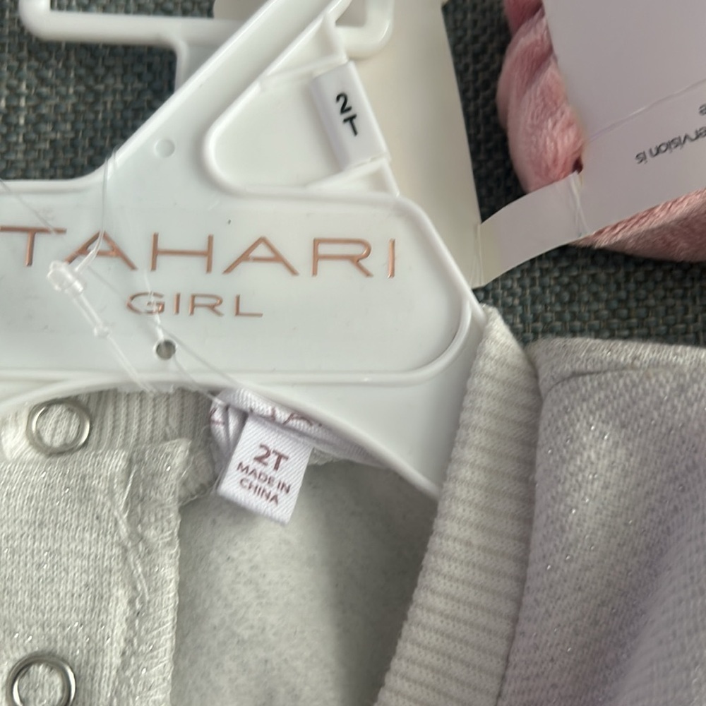 Tahari Girls Holiday Outfit Three Piece Set Size 2T - Picture 5 of 9